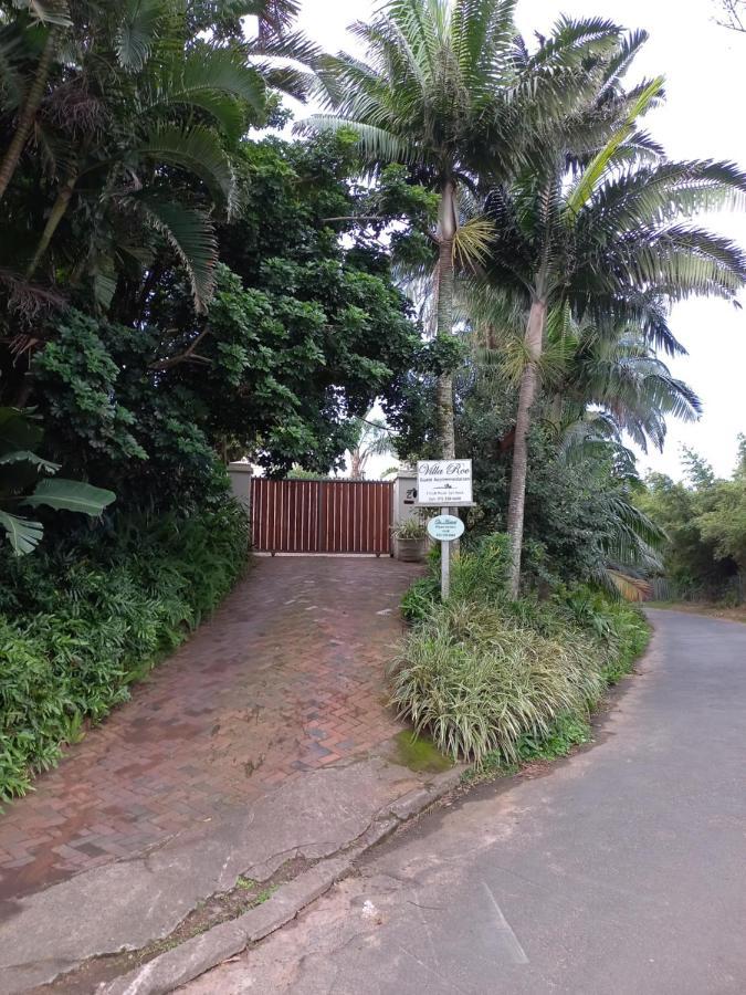 Pebble Cove Outside - Private Entrance - Twelve Square Metres
